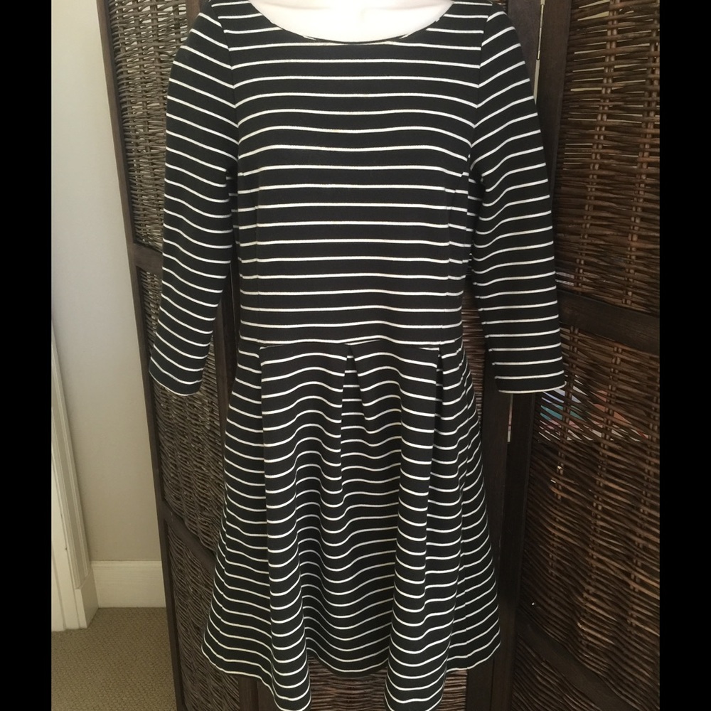 ❤FIT&FLARE DRESS BY BANANA REPUBLIC